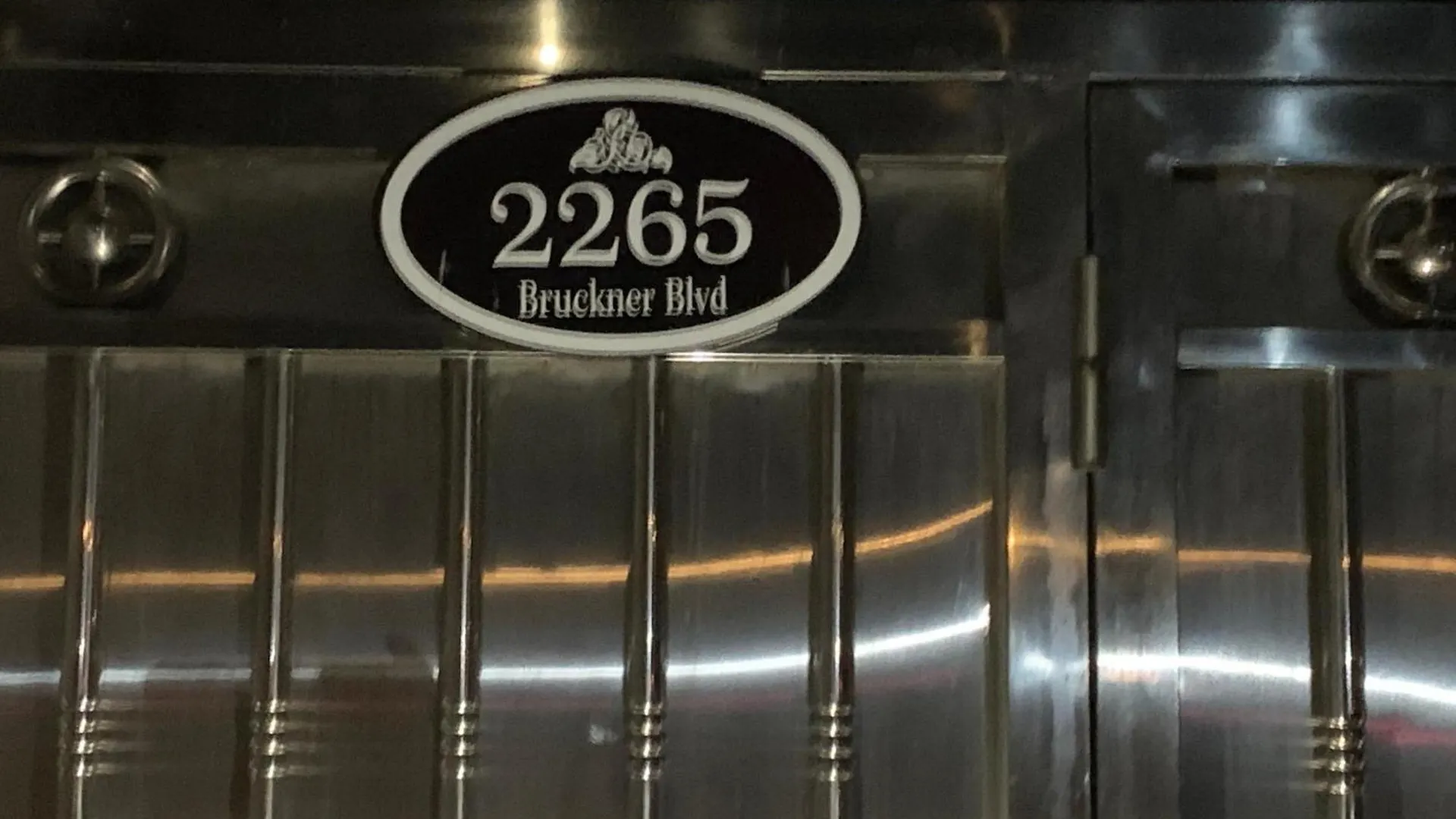 ניו יורק 2265 Bruckner Blvd Apartments ארצות הברית